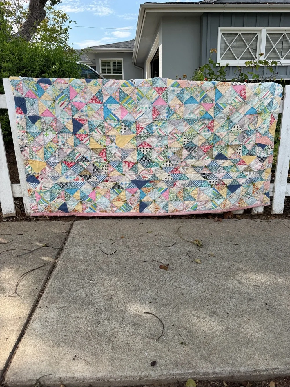 Vintage Scrappy Patchwork Quilt Hand Sewn Feedsack Textured Pastels 53x69 READ
